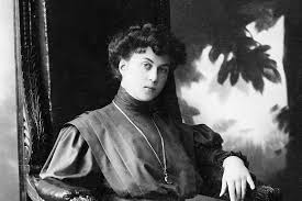 Kollontai.