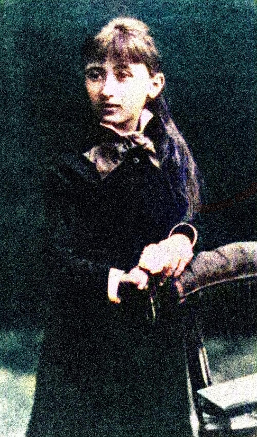 Rosa Luxemburg at age twelve.